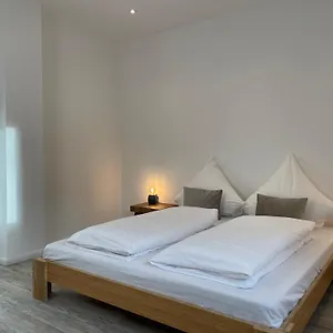 Splendid I Unique Spacious Apartment Hannover